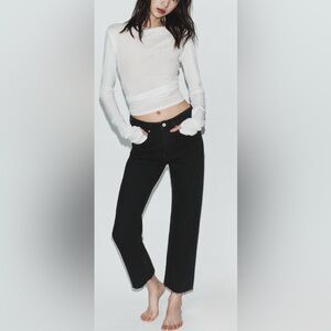 Zara Women’s High Waisted TRF Cropped Raw Hem Black Flare Jeans 6 / 28 NWT